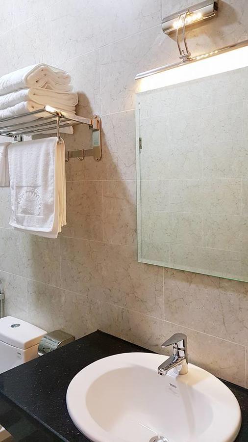 Nang Vang Hotel Đà Lạt Extérieur photo